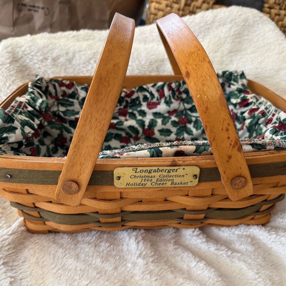 Longaberger 1996 Christmas Collection Holiday Cheer Basket and Liners
